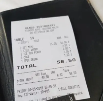 Facture salée pour "mauvaise parentalité" : le restaurateur brise le silence après l'indignation d'un couple