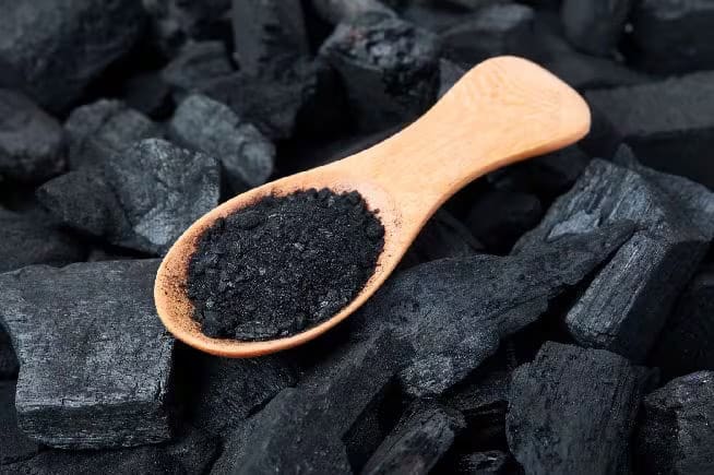 7 secrets naturels pour dire adieu aux dépôts de tartre sur les dents