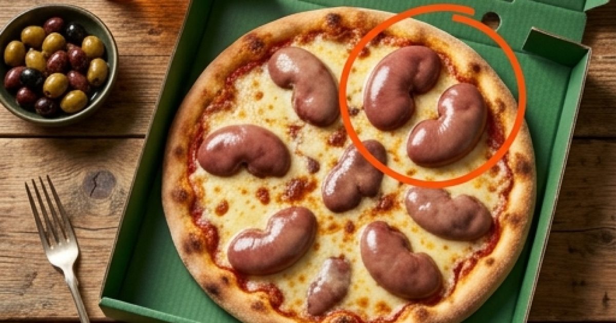 J’ai commandé une pizza le soir. Le livreur me l’a apportée et puis..