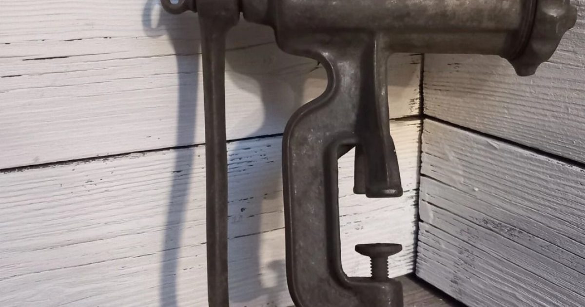 J’ai découvert cet objet dans une boutique de souvenirs, sans avoir la moindre idée de ce que ça pouvait être — et il faut dire que rares sont ceux qui arrivent à l’identifier