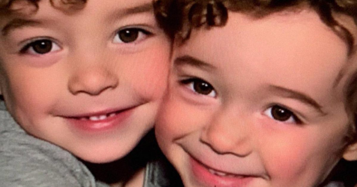 J’ai perdu l’un de mes jumeaux à la naissance — mais un jour, mon fils a vu un garçon qui lui ressemblait trait pour trait