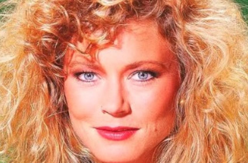 À 66 ans, elle rayonne d’une beauté qui dépasse les modes : ses admirateurs ne s’en lassent pas