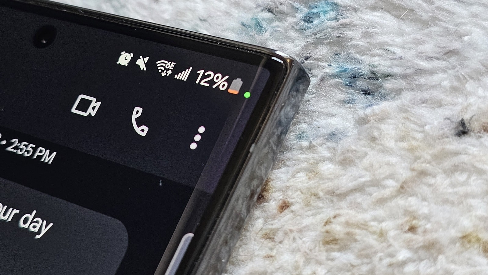 Le mystère du point vert sur Android : ce qu’il révèle vraiment sur votre vie privée