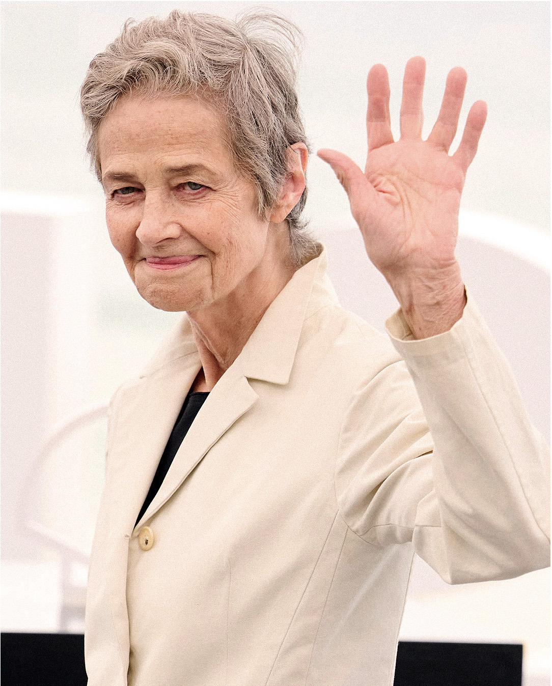 La beauté des années 60 reste éclatante à 78 ans sans aucune intervention esthétique