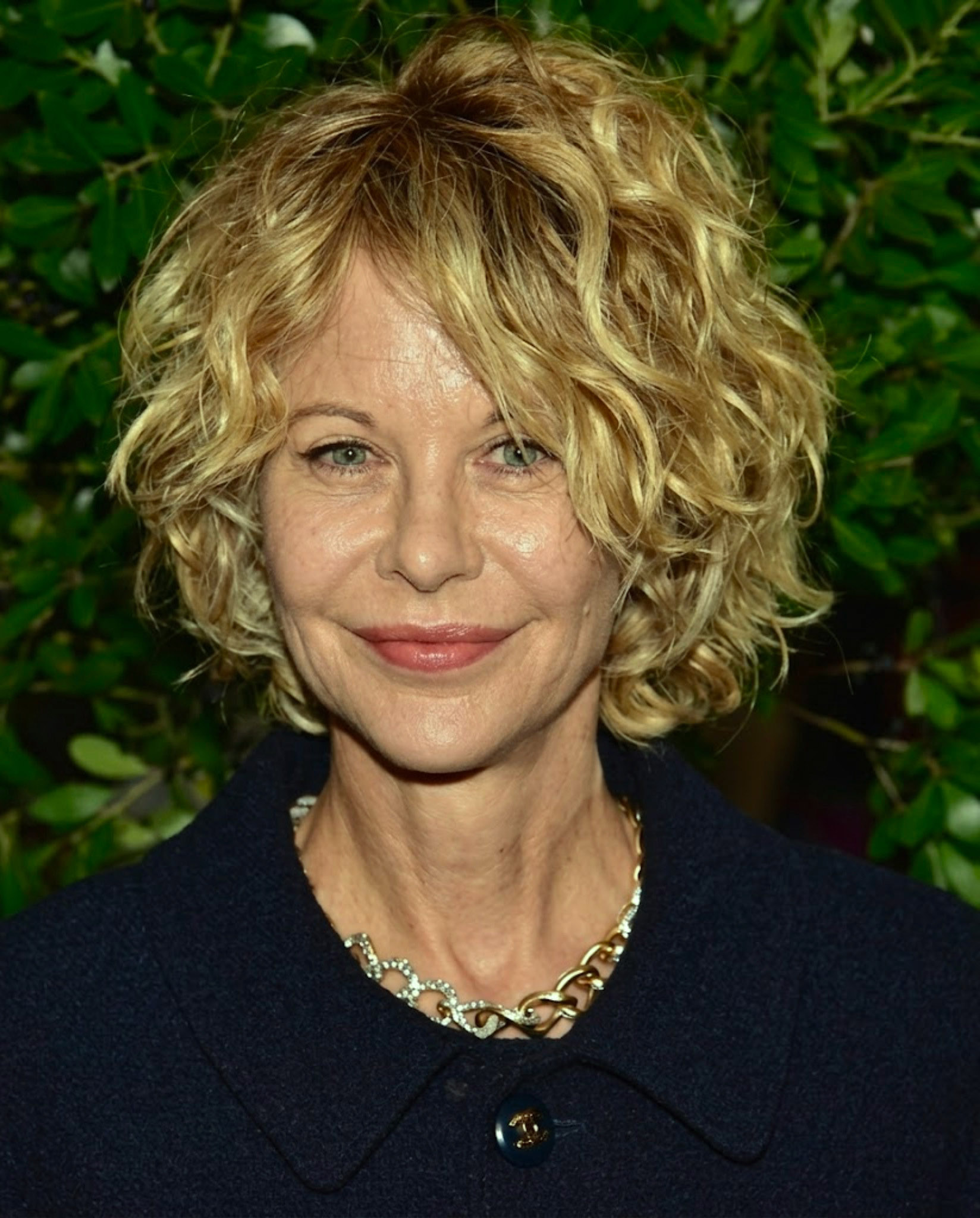 L'apparition rare de Meg Ryan à 64 ans suscite une vague de réactions