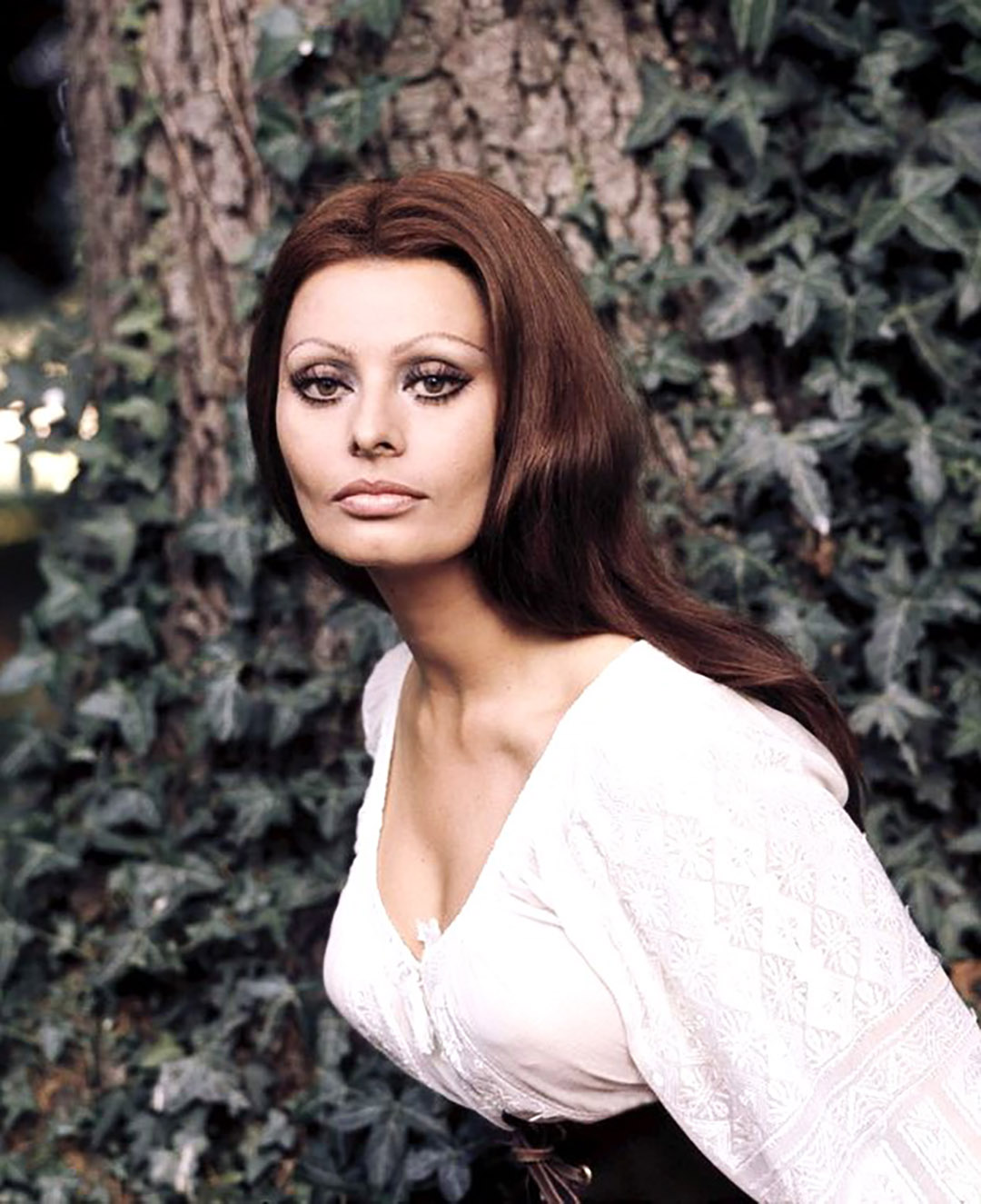 Le fils de Loren présente sa superbe mère de 90 ans – À quoi ressemble-t-elle ?