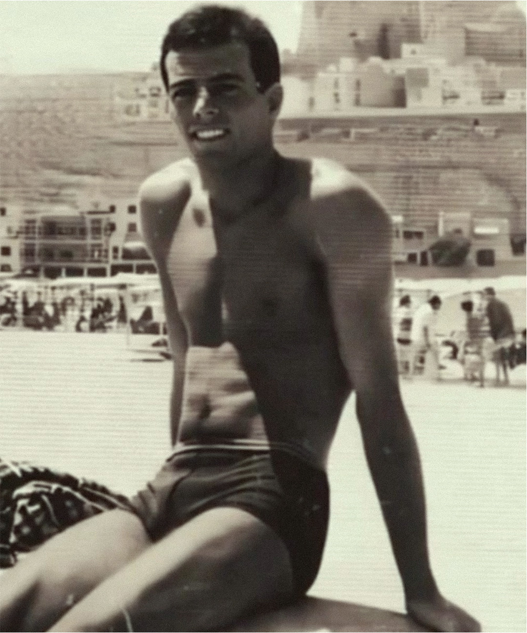 Le gardien de but qui a quitté le Real Madrid, après un accident, pour devenir l’un des chanteurs les plus célèbres de l’histoire