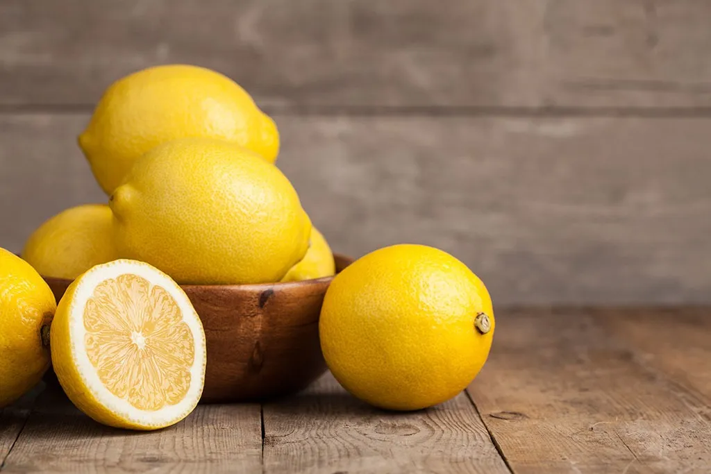 Retrouvez une peau lumineuse et sans taches : 4 astuces simples au bicarbonate de soude pour dire adieu aux marques de l’âge