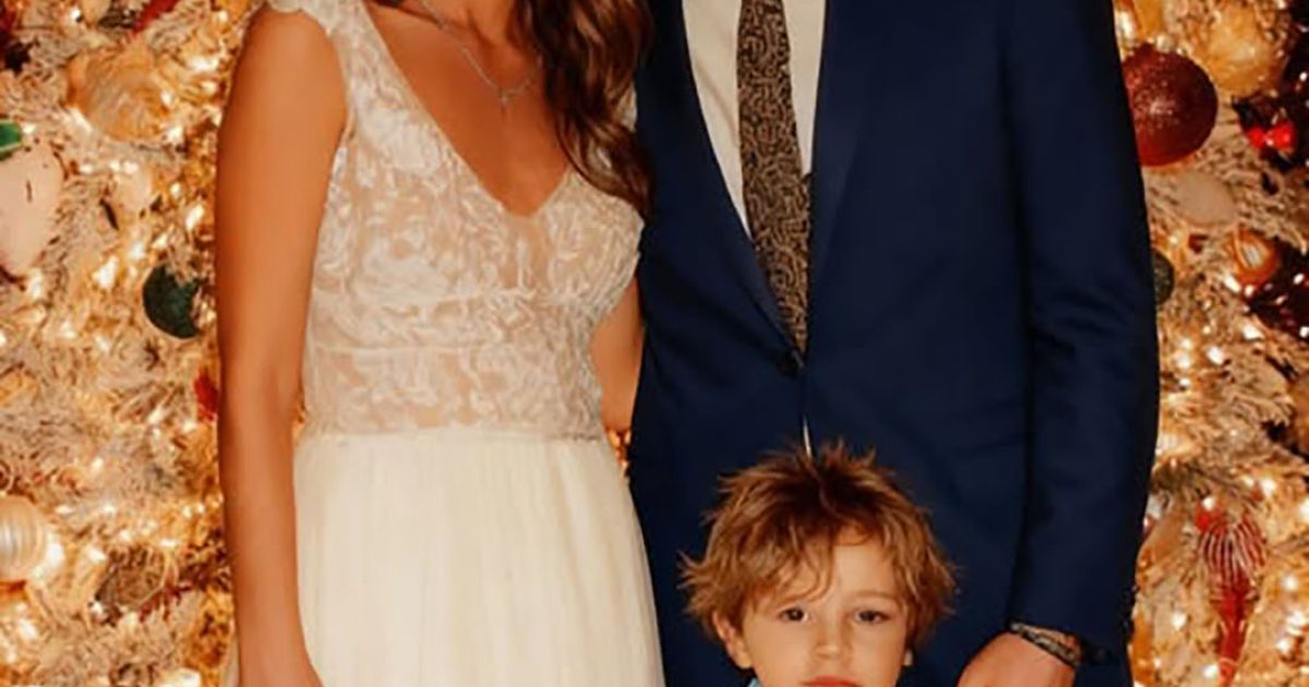 Ma mère m’a renié parce que j’ai épousé une mère célibataire. Elle s’est moquée de ma vie… et trois ans plus tard, elle s’est effondrée en découvrant ce que j’avais construit