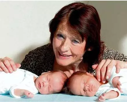 Devenir mère à 66 ans : le destin tragique de Maria, critiquée pour avoir donné la vie à des jumeaux