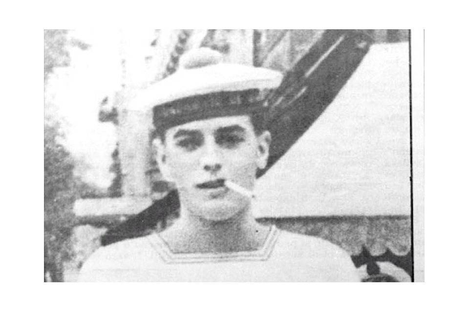 Alain Delon dans sa jeunesse vers 1952-1953
