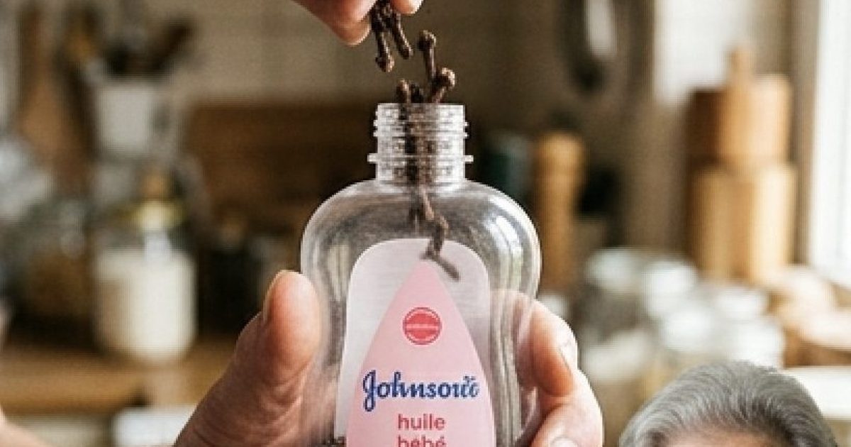 Mélangez de l’huile pour bébé et des clous de girofle, et après 10 secondes, vous ne voudrez plus rien utiliser d’autre de votre vie