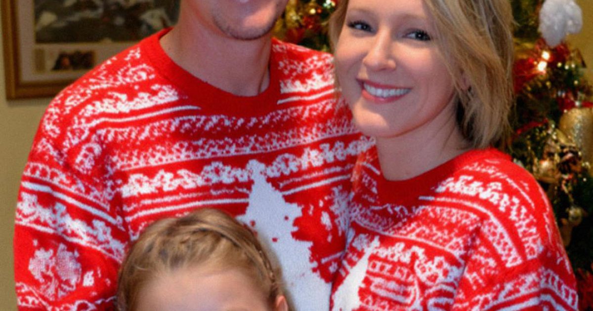 Mon mari a reçu un cadeau de Noël de son premier amour — après l’avoir ouvert devant nous, notre vie a changé à jamais