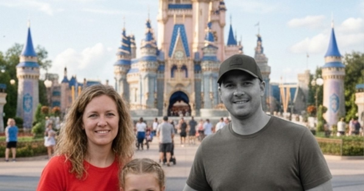 Mon mari est décédé dans un accident de voiture. Un mois après ses funérailles, son patron m’a appelée et m’a dit : « Il vous a laissé un dossier. Vous deviez le consulter avant les autorités. »
