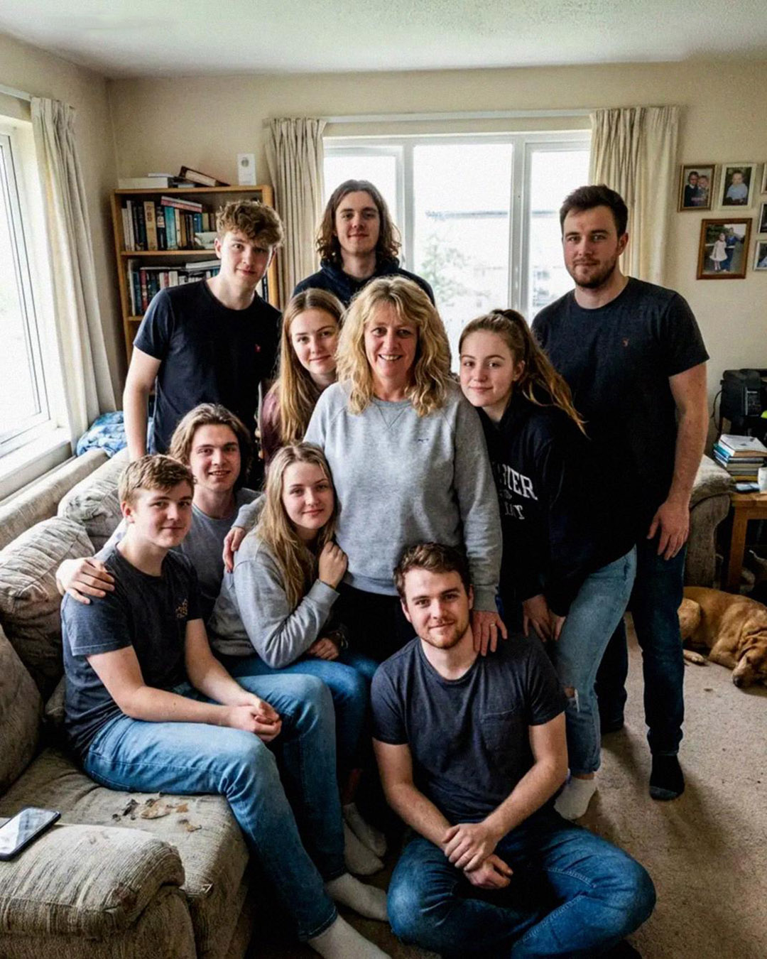 Mon père a quitté ma mère avec 10 enfants pour une femme plus jeune de l’église – 10 ans plus tard, il a appelé ma mère pour lui demander de reformer une famille, mais je lui ai donné une leçon