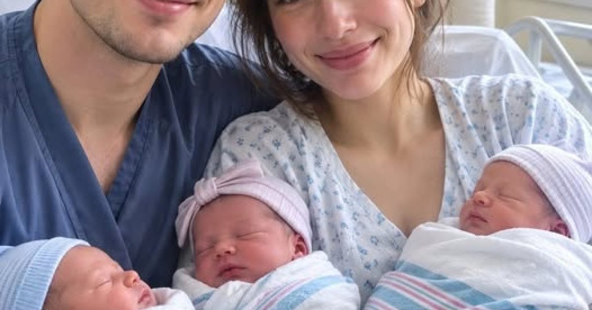 Elle accouche de triplés et décède le lendemain : les signes d'alerte post-partum que toutes les femmes doivent connaître
