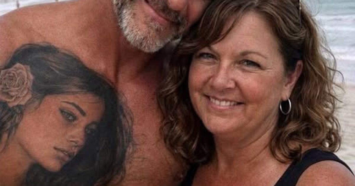 Il portait le visage d'une inconnue tatoué sur le cœur depuis 20 ans : la vérité cachée derrière cette image a tout changé