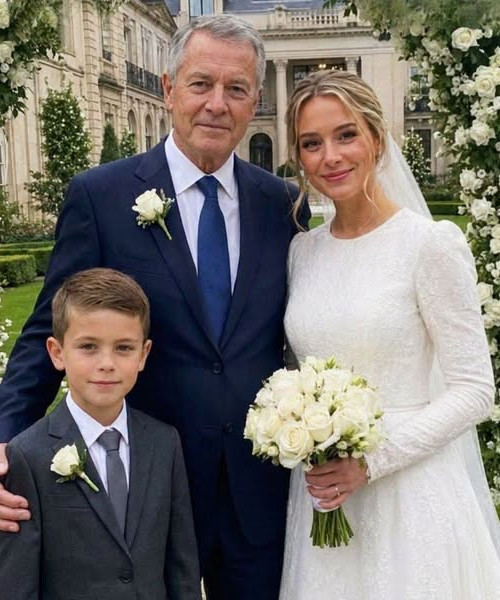 Elle épouse un millionnaire pour payer l'opération de son fils : ce qu'il lui révèle le soir des noces est bouleversant