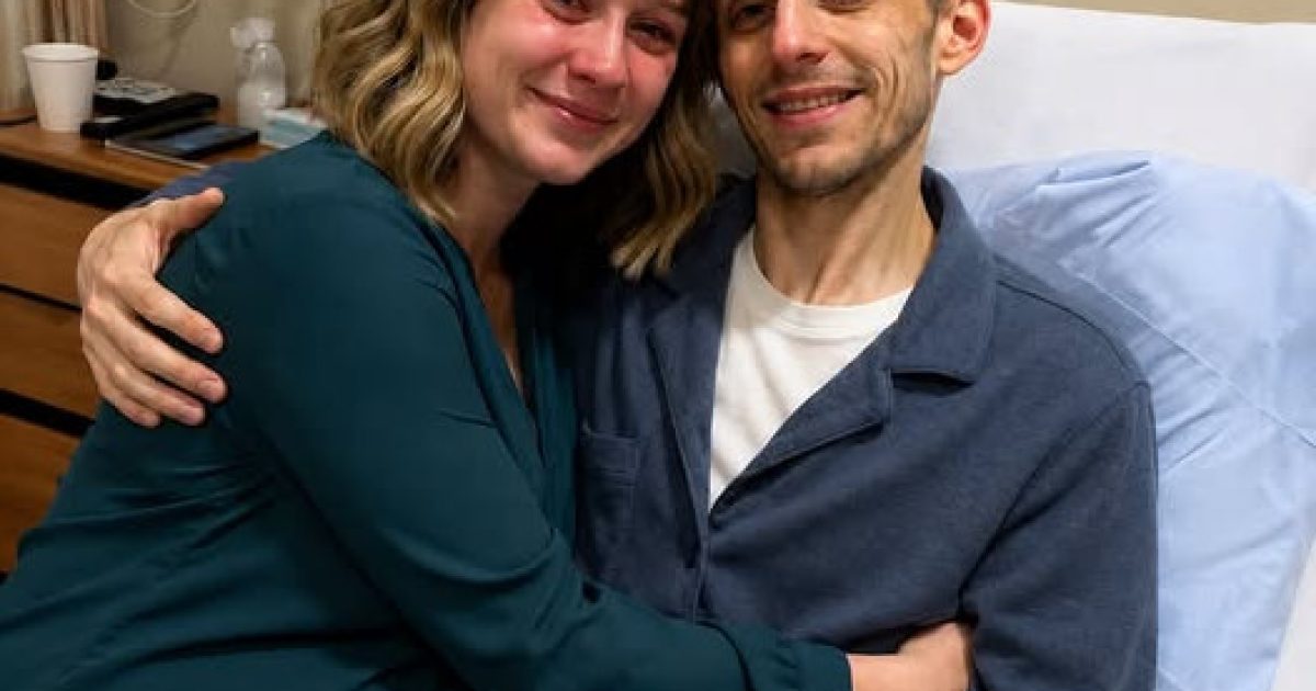 Elle reçoit une lettre mystérieuse après la mort de son mari : ce que le médecin lui avait caché la laisse sans voix