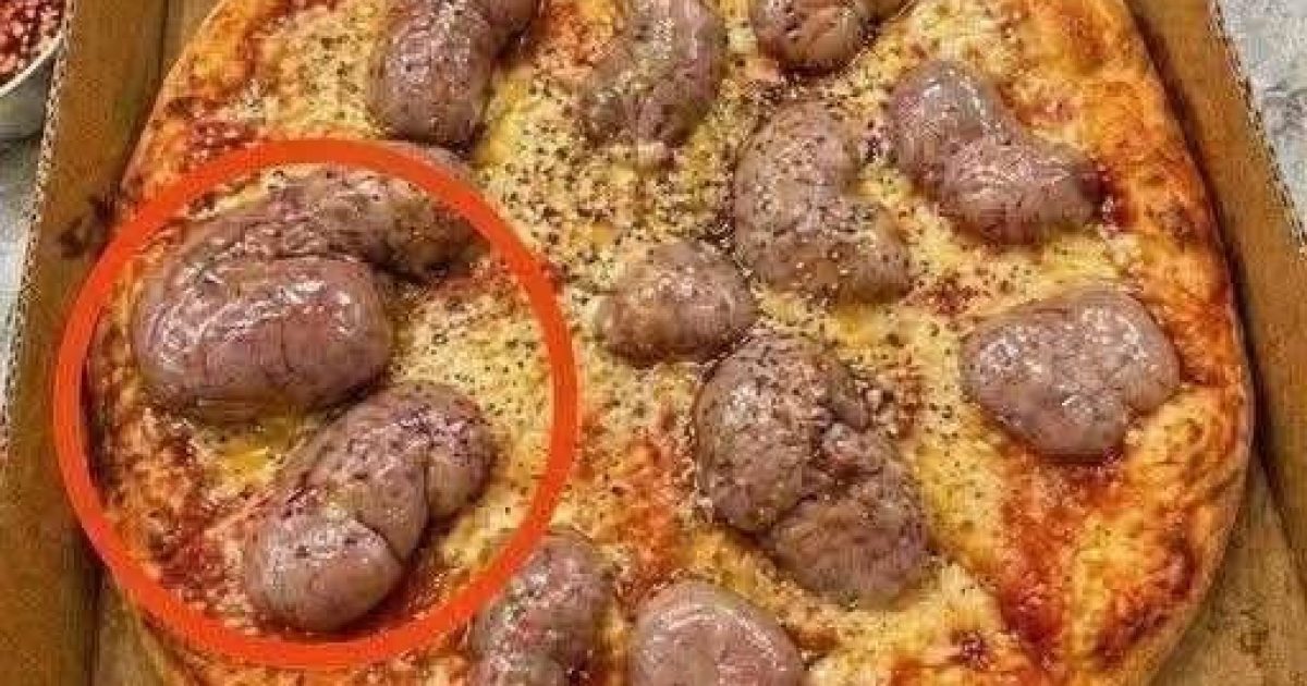 Ces mystérieuses bulles sur votre pizza livrée : voici ce que c'est vraiment