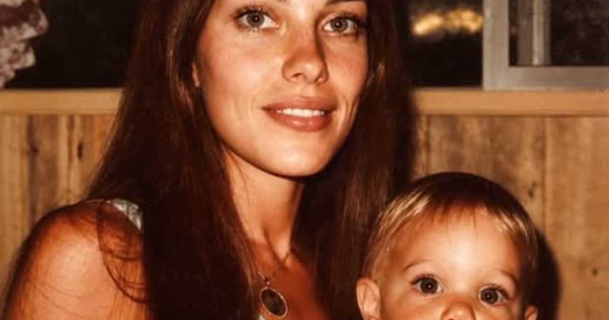 Cette adorable photo d'enfant cache l'histoire bouleversante d'une star de Hollywood