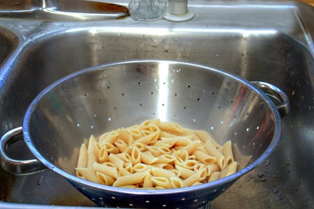 L’erreur que tout le monde commet avec ses pâtes (et qui gâche la sauce)