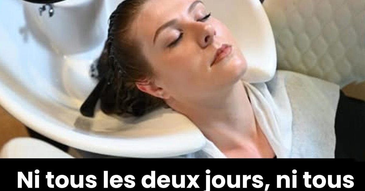 Ni tous les deux jours, ni tous les quatre jours : à quelle fréquence faut-il se laver les cheveux, selon un dermatologue ?
