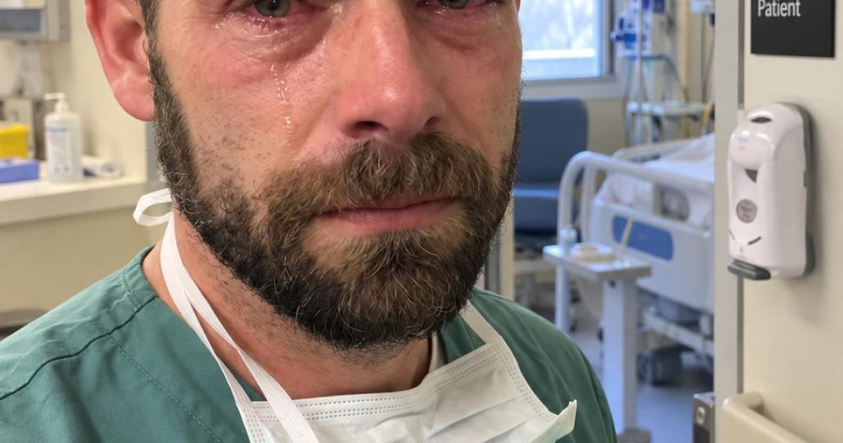 Elle surprend son mari au travail avec un panier-repas : ce que révèle son collègue en larmes va tout bouleverser