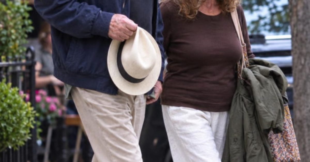Sean Connery aperçu à New York : une apparition rare et émouvante aux côtés de sa femme