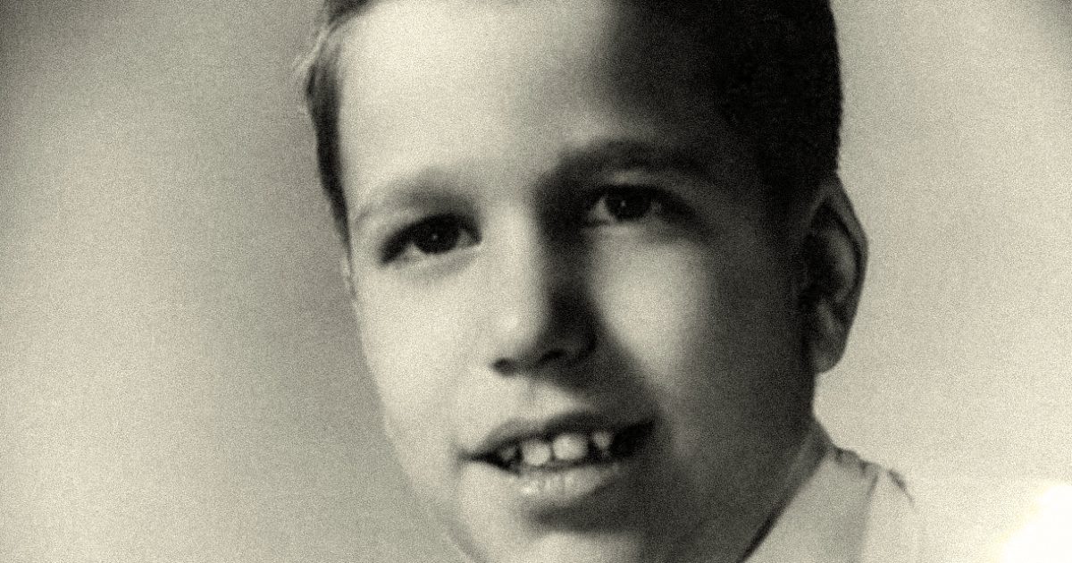 On le traitait de « stupide » parce qu'il ne savait pas lire avant l'âge de 31 ans, et pourtant il est devenu célèbre et aimé par des millions de personnes