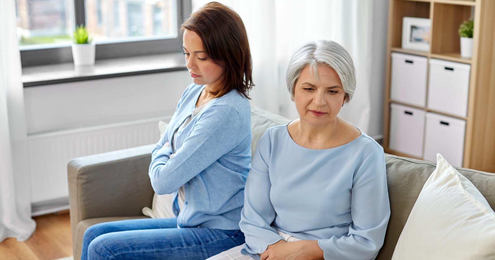 À 71 ans, j’ai enfin compris pourquoi mes enfants adultes viennent me voir par devoir : voici les 8 attitudes qui ont creusé le fossé entre nous