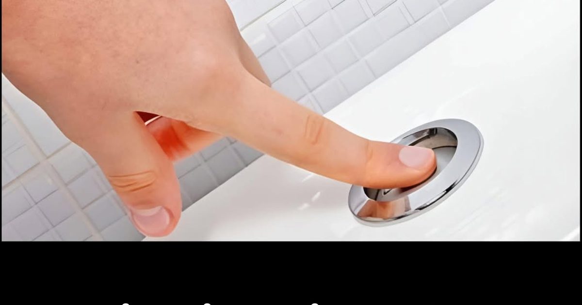 Pourquoi est-il important de ne pas tirer la chasse d’eau après avoir uriné ?