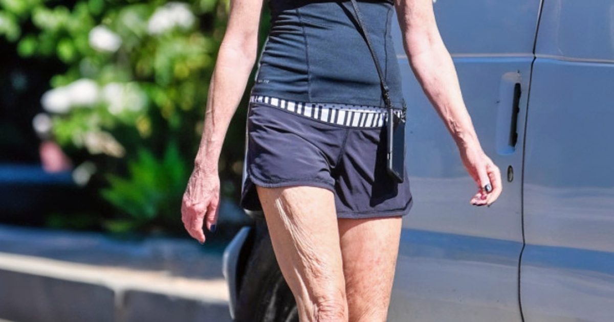 Presque méconnaissable ! : Qui est cette star hollywoodienne que vous n’avez jamais vue auparavant ?