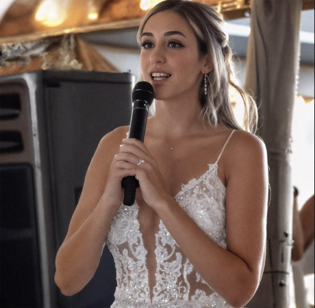 Quand mon père s’est attribué le mérite de mon mariage devant tout le monde, j’ai dû rétablir la vérité devant l’assemblée.