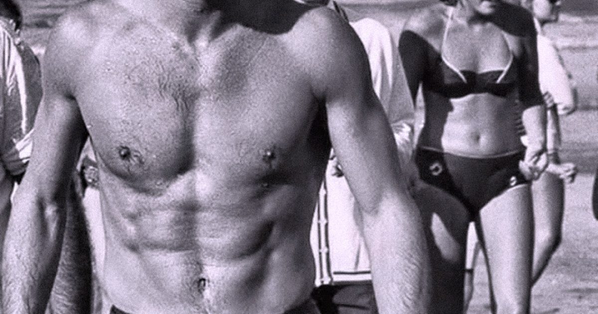 Reconnaissez-vous cette jeune icône hollywoodienne ? Une photo d’archive rare émerveille les fans !