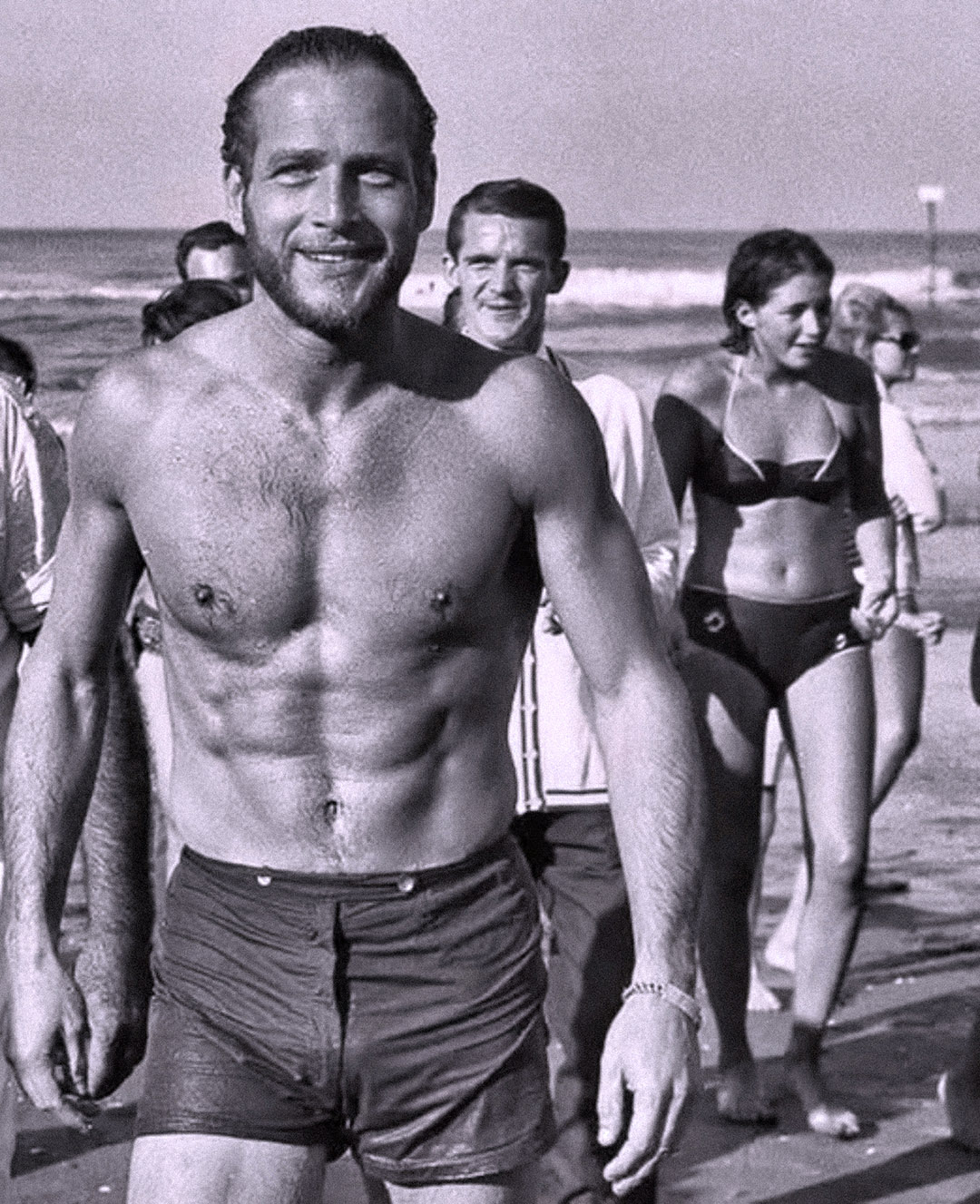 Reconnaissez-vous cette jeune icône hollywoodienne ? Une photo d’archive rare émerveille les fans !