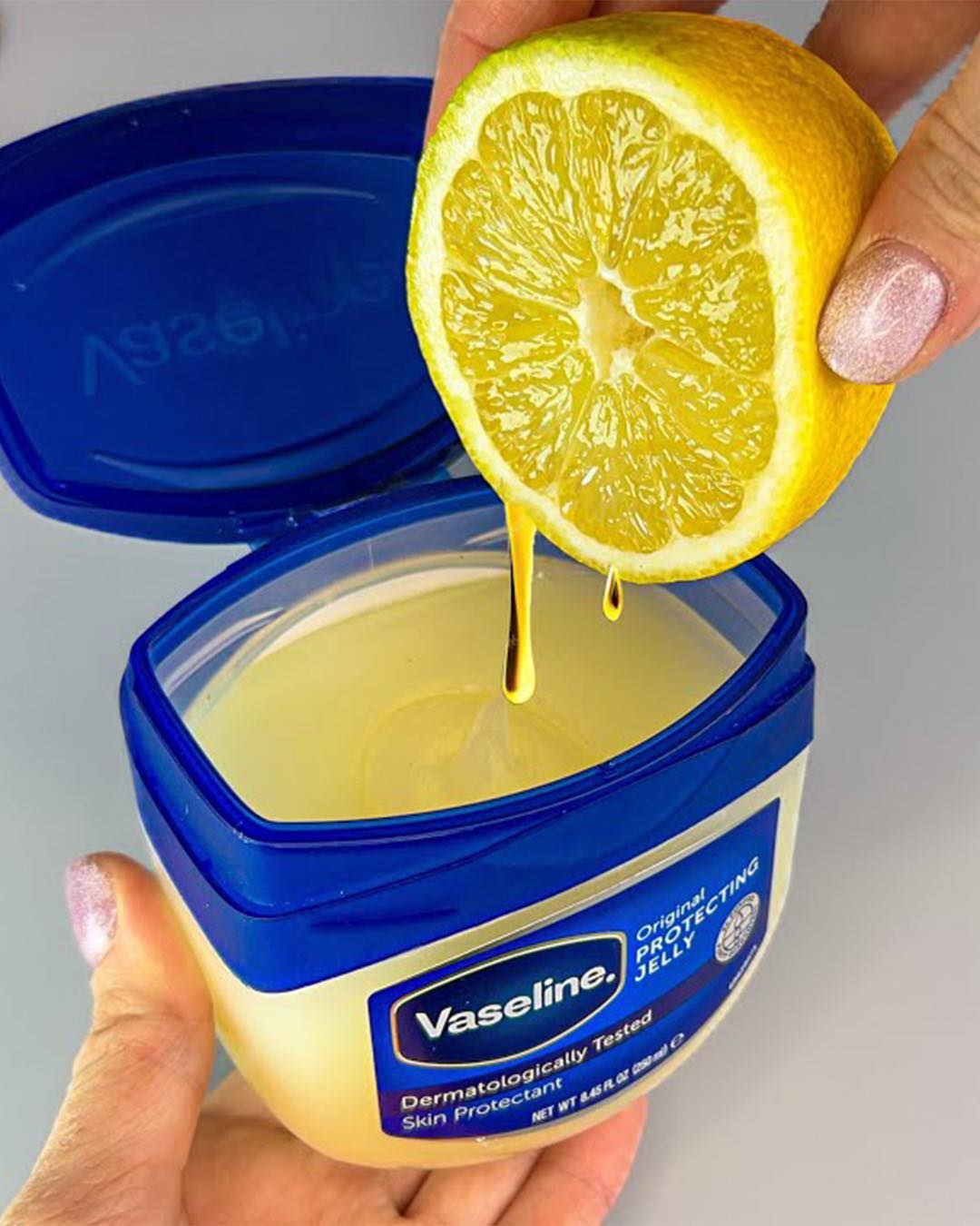 Réinventez votre routine beauté grâce à l’alliance de la vaseline et du citron