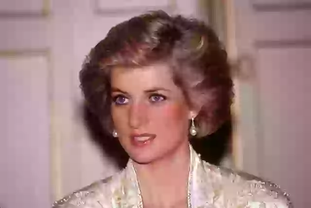 L’ultime murmure de Lady Diana : le pompier qui l’a secourue révèle enfin ses derniers mots