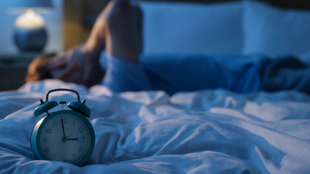 Pourquoi vous vous réveillez systématiquement entre 3 h et 4 h du matin (et ce que ça révèle vraiment)