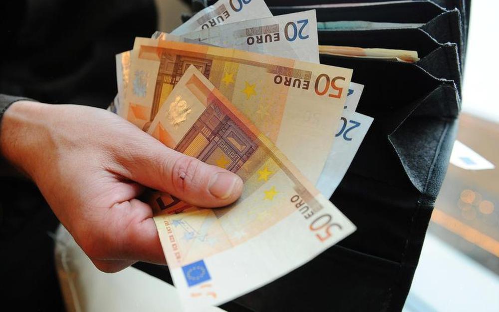 Combien de cash peut-on vraiment stocker chez soi sans enfreindre la loi ? La réponse va vous surprendre