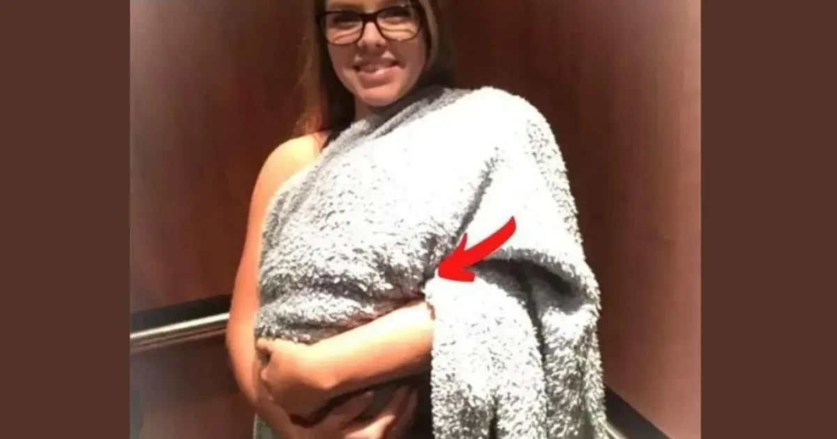 Une femme entre à l’hôpital avec un ballot recouvert d’une couverture, que l’on croit être un enfant… Mais lorsqu’elle le dévoile, le personnel reste sans voix