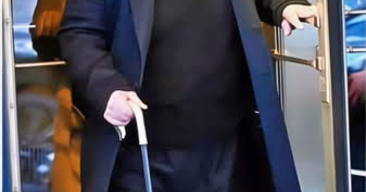 Une icône hollywoodienne fête ses 89 ans : saurez-vous deviner quel acteur légendaire a captivé des générations grâce à ses rôles inoubliables et à son charisme intemporel ?