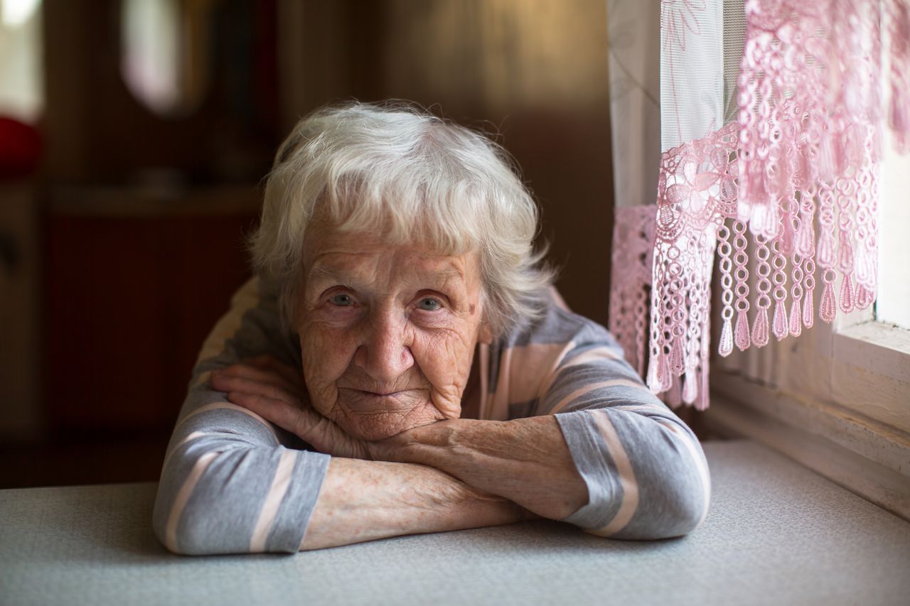 Vieillir sereinement : ces quatre piliers comptent bien plus que la famille ou les amis