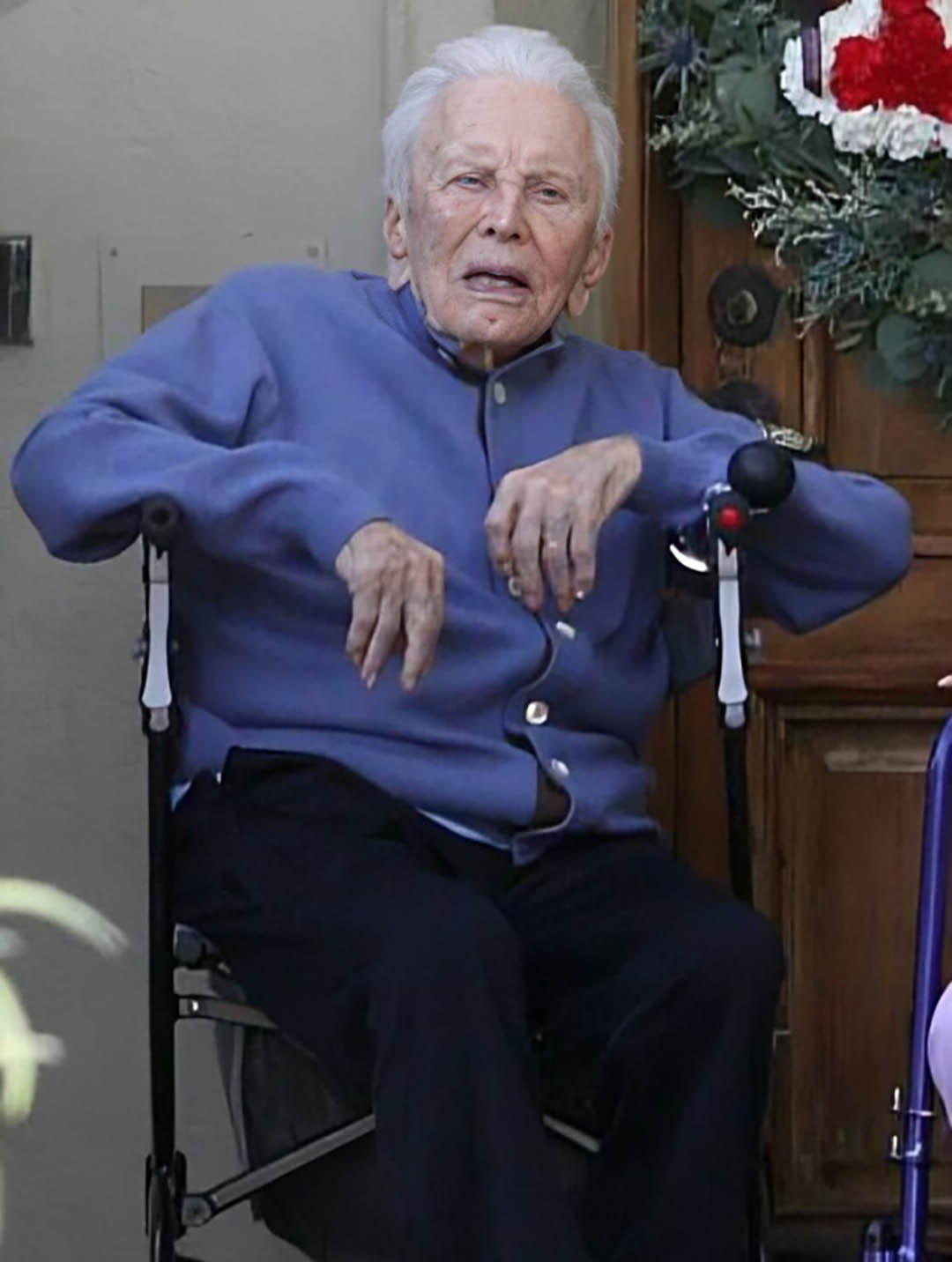 Vous l’avez reconnu ? Cette légende hollywoodienne a traversé une vie aussi longue qu’exceptionnelle !