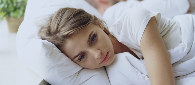 Amour sincère, rupture douloureuse : 8 signes qui poussent une femme à s’en aller