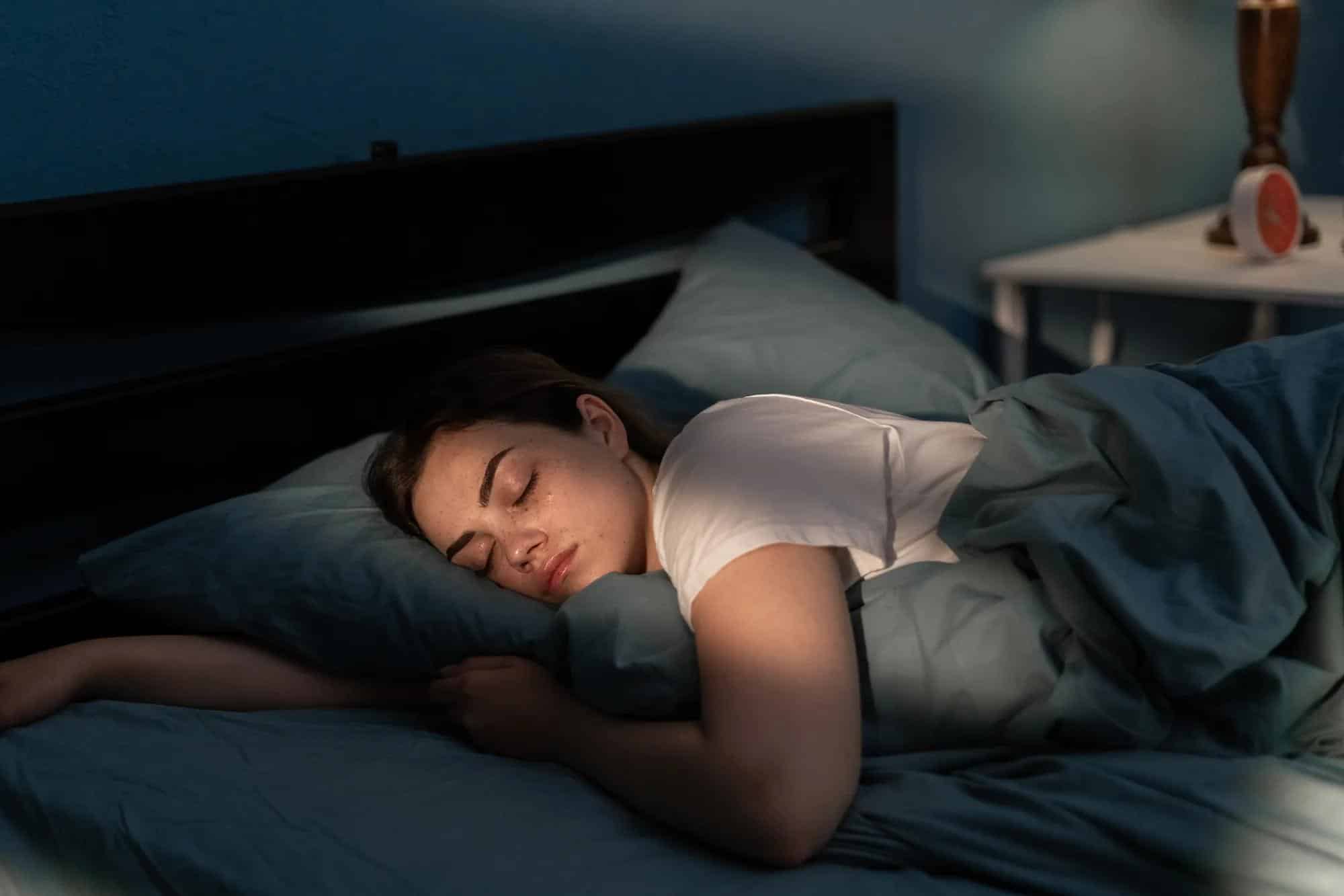 Femme dormant paisiblement